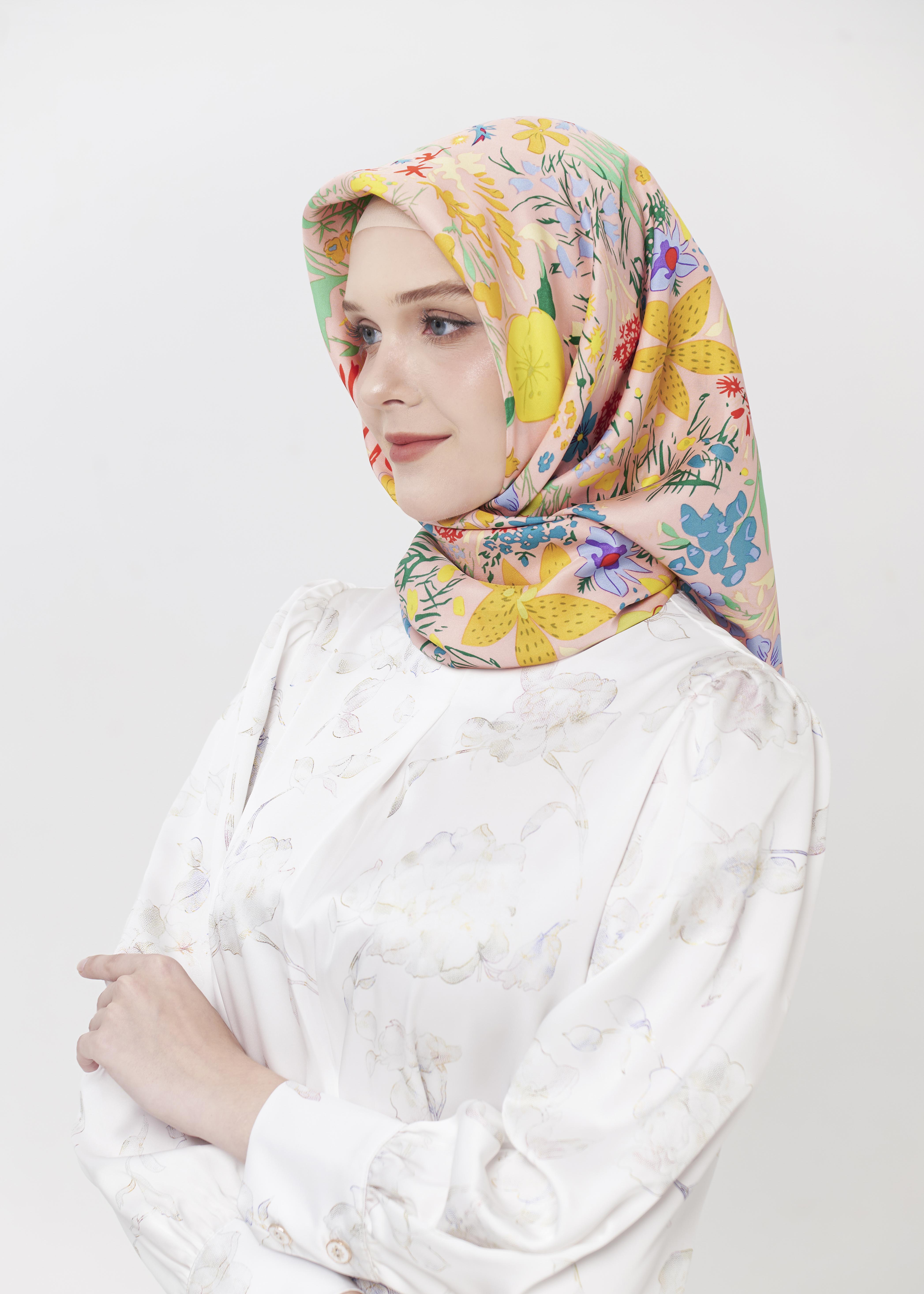 Serene Script Silk Hijab - Citrus Sunrise by Minnaba