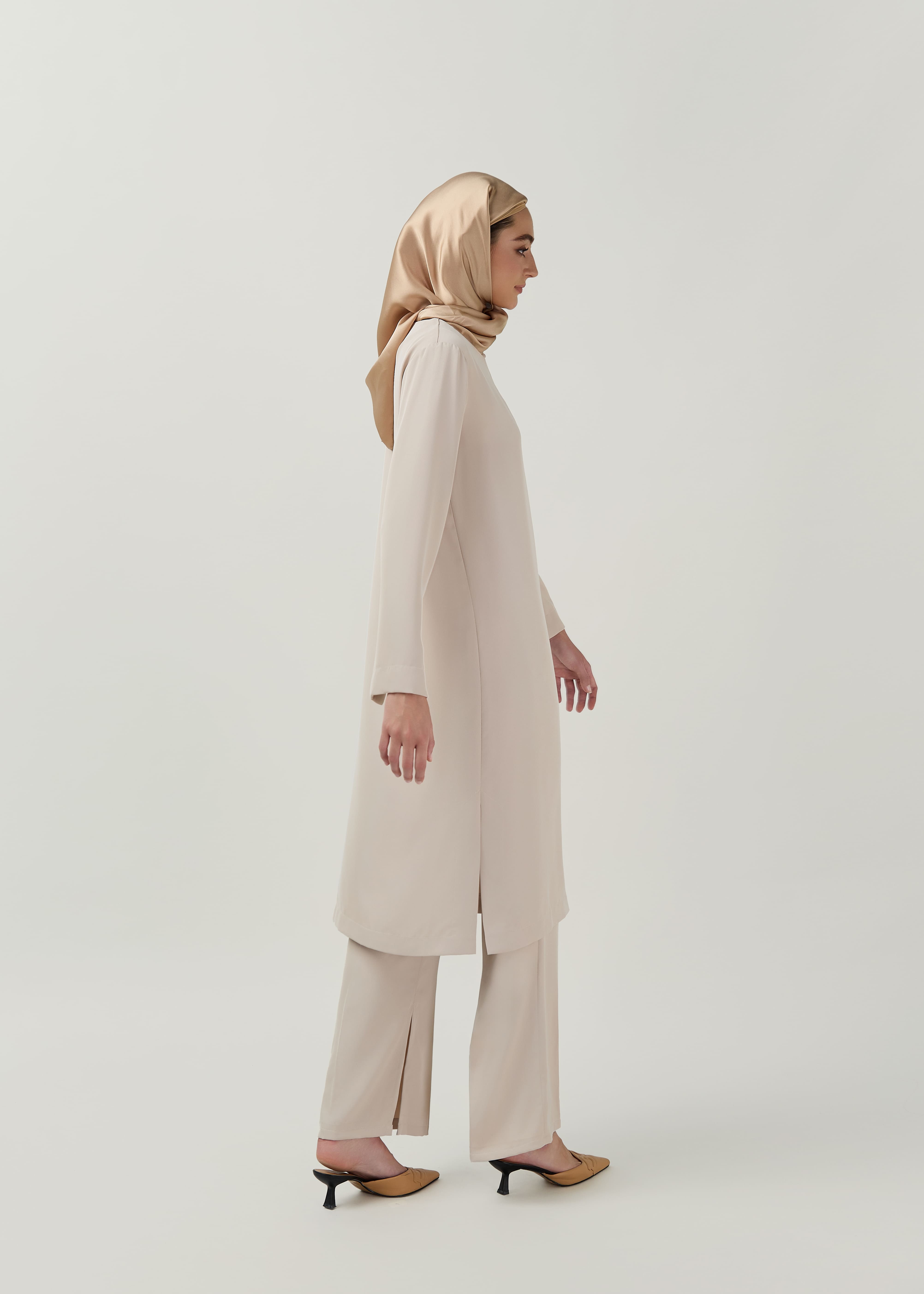 Latte Elegance Tunic in Ivory – Modest Fashion by Minnaba