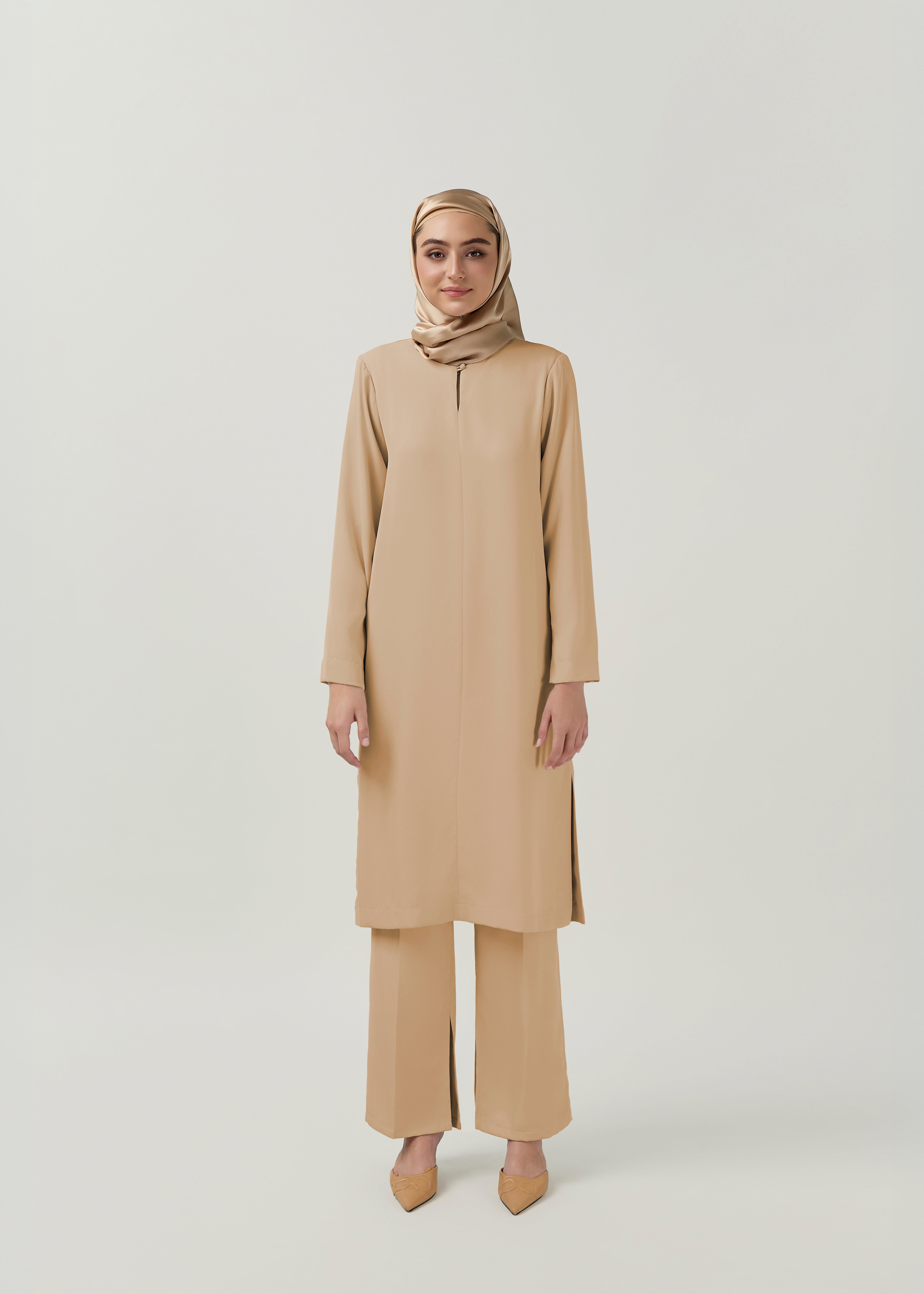Latte Elegance Tunic - Dessert Sand by Minnaba