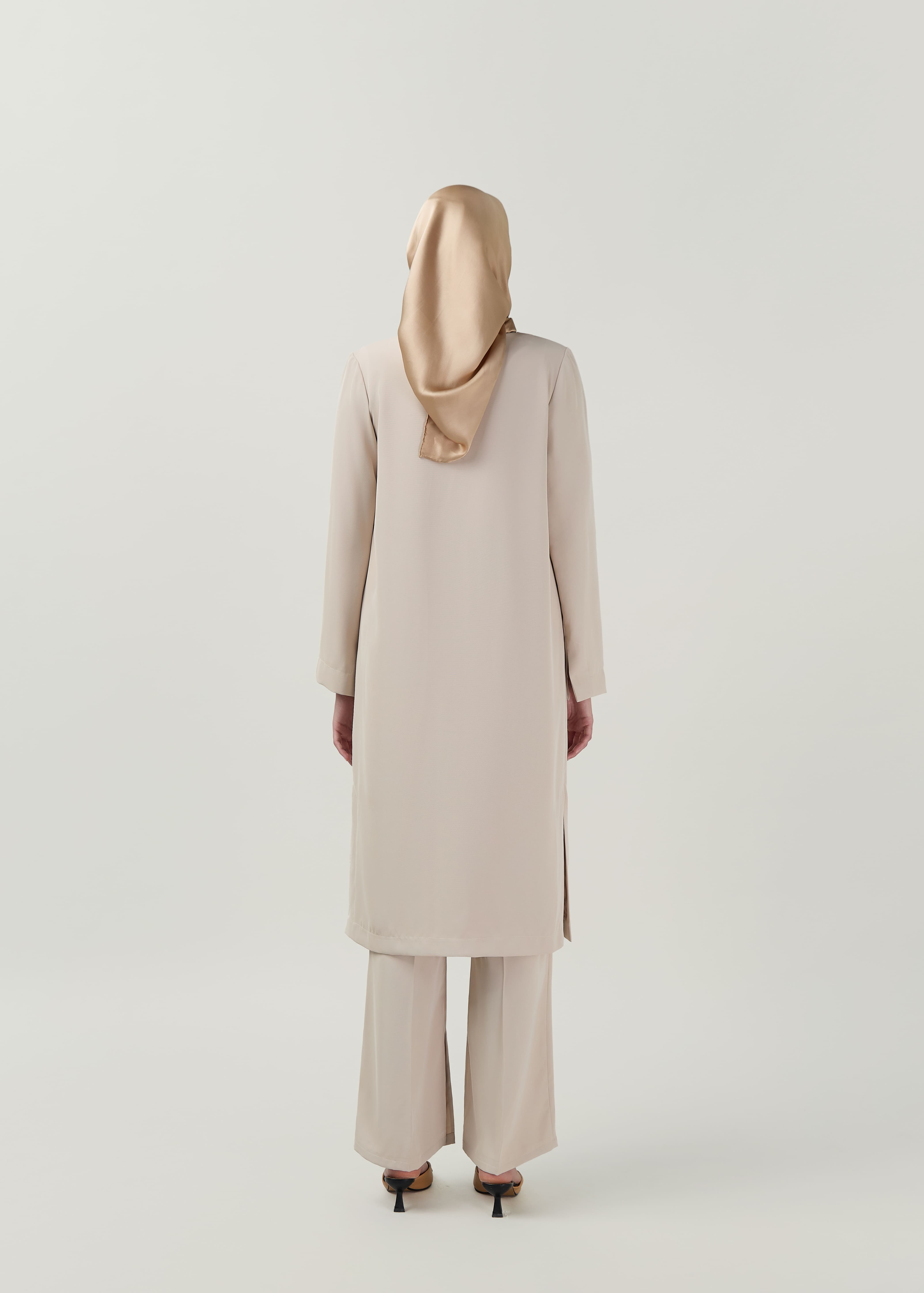 Latte Elegance Tunic in Ivory – Modest Fashion by Minnaba