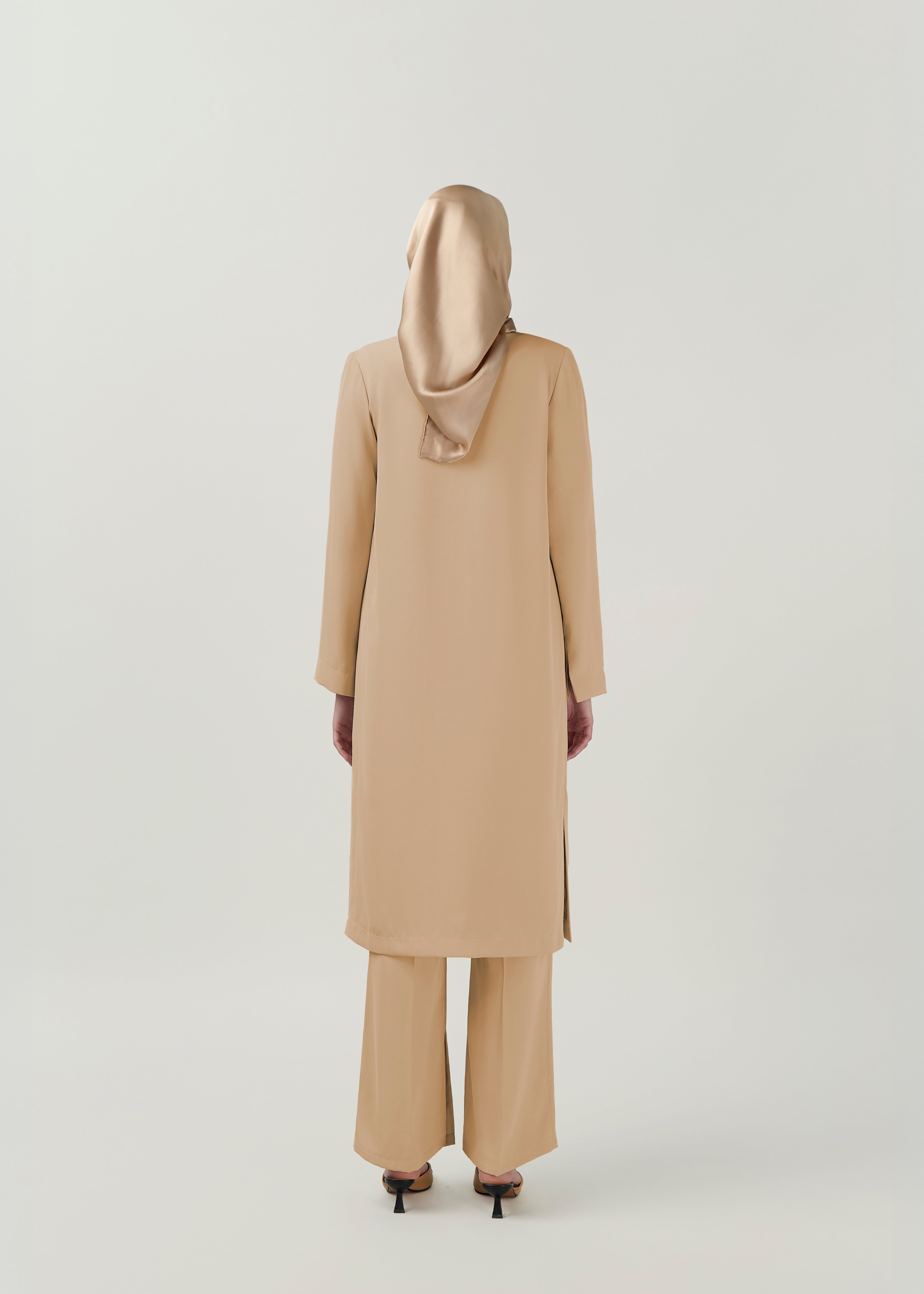 Latte Elegance Tunic - Dessert Sand by Minnaba