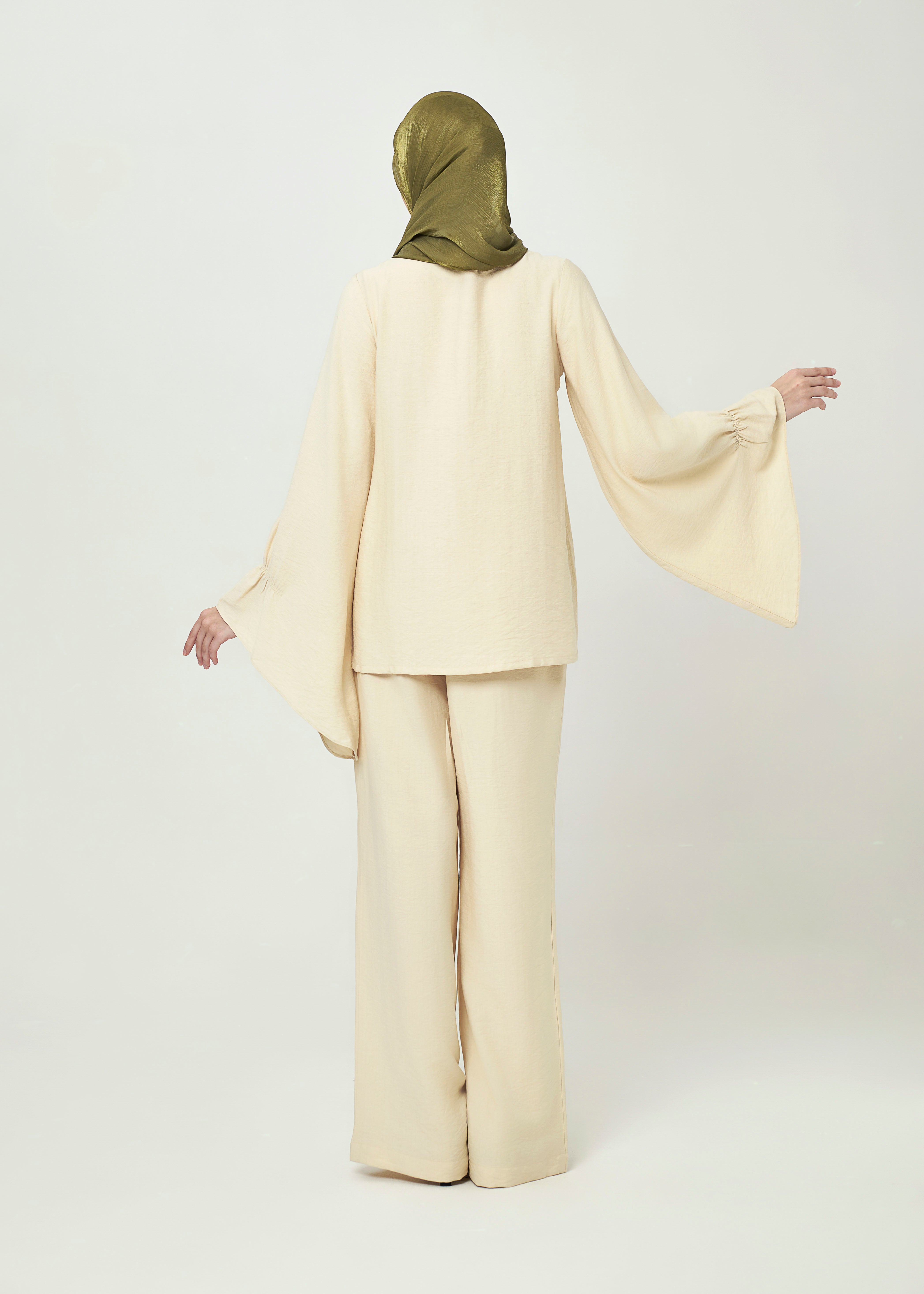 Elara Straight-Leg Pants by Minnaba