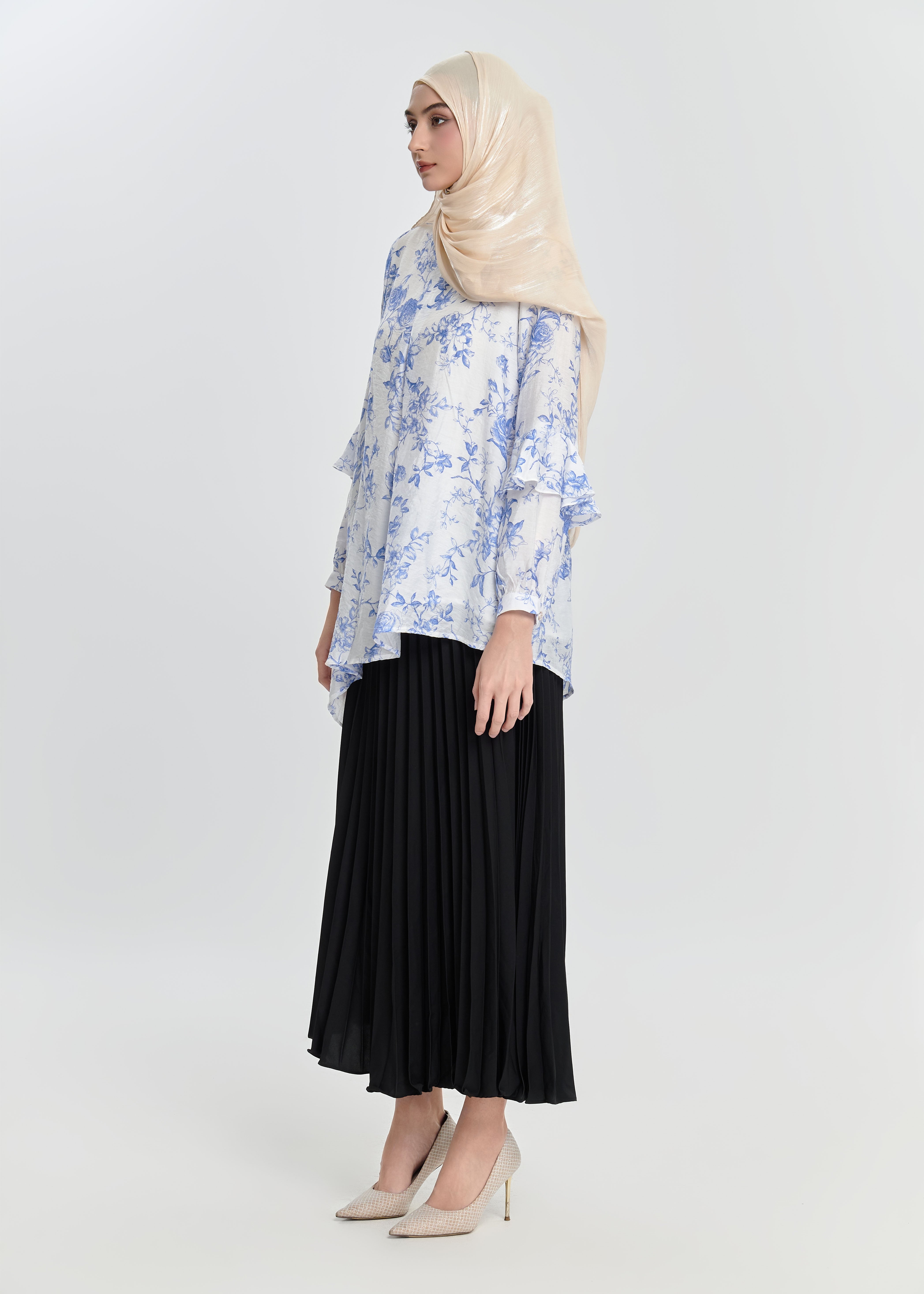 Pastel Reverie Tunic - Porcelain Vine by Minnaba