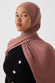 Hijab Styling in Islamic Fashion: Classic to Contemporary
