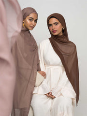 Chiffon Hijab vs Cotton Hijab: Which Is Better?