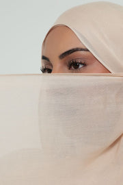 Neutral Color Modest Outfits You’ll Love