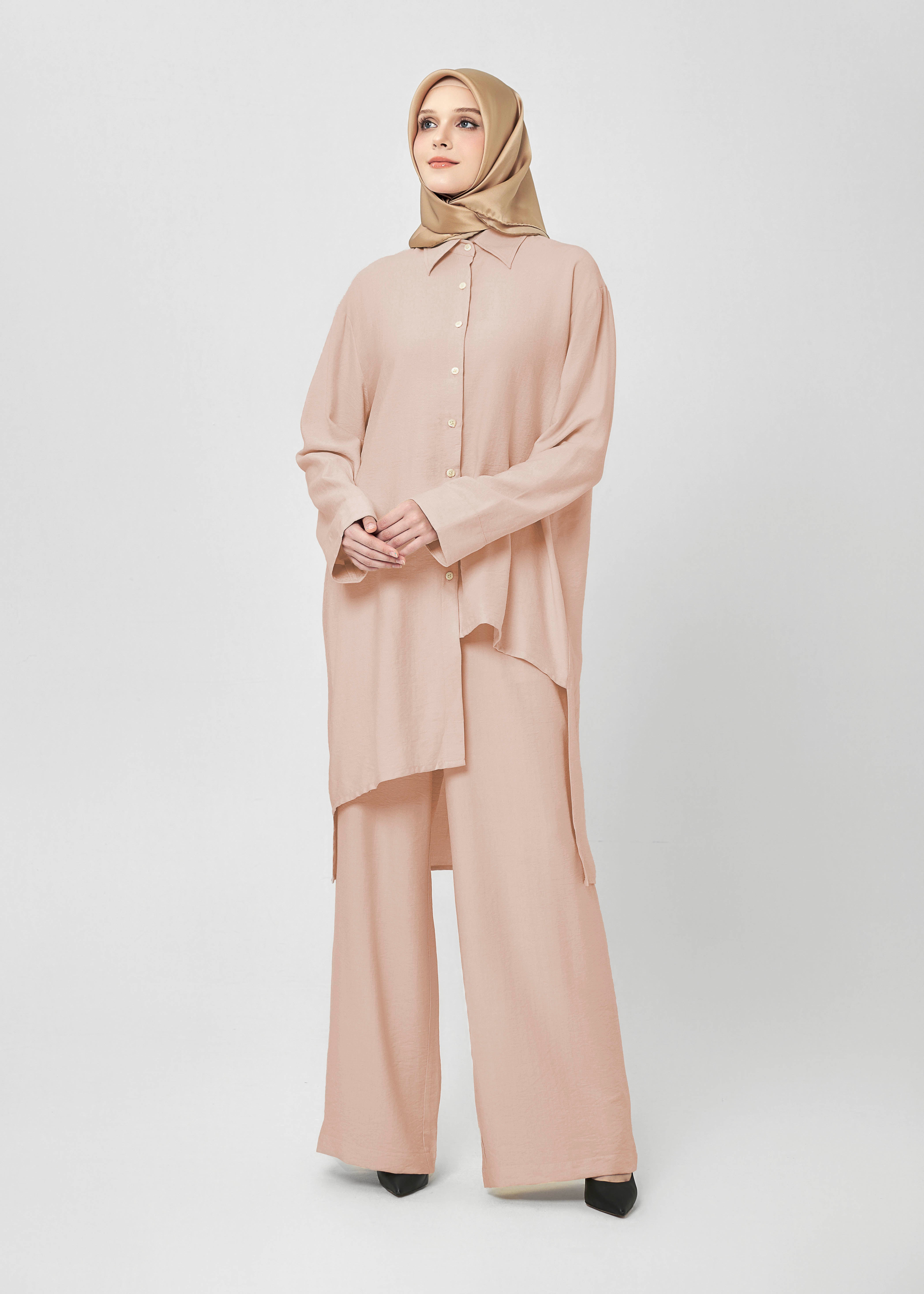Oasis Fold Shirt - Blush Beige by Minnaba