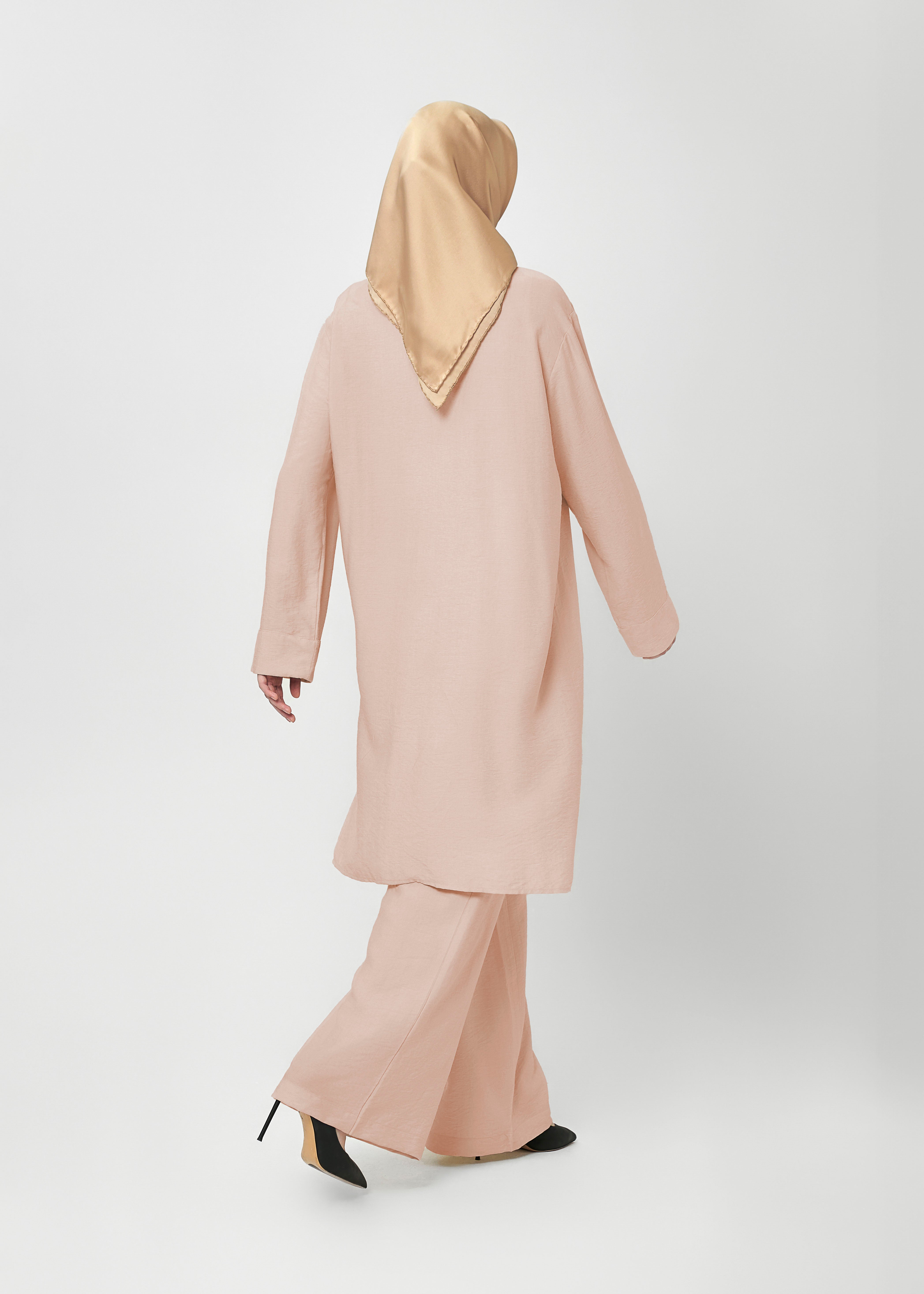 Oasis Fold Shirt - Blush Beige by Minnaba
