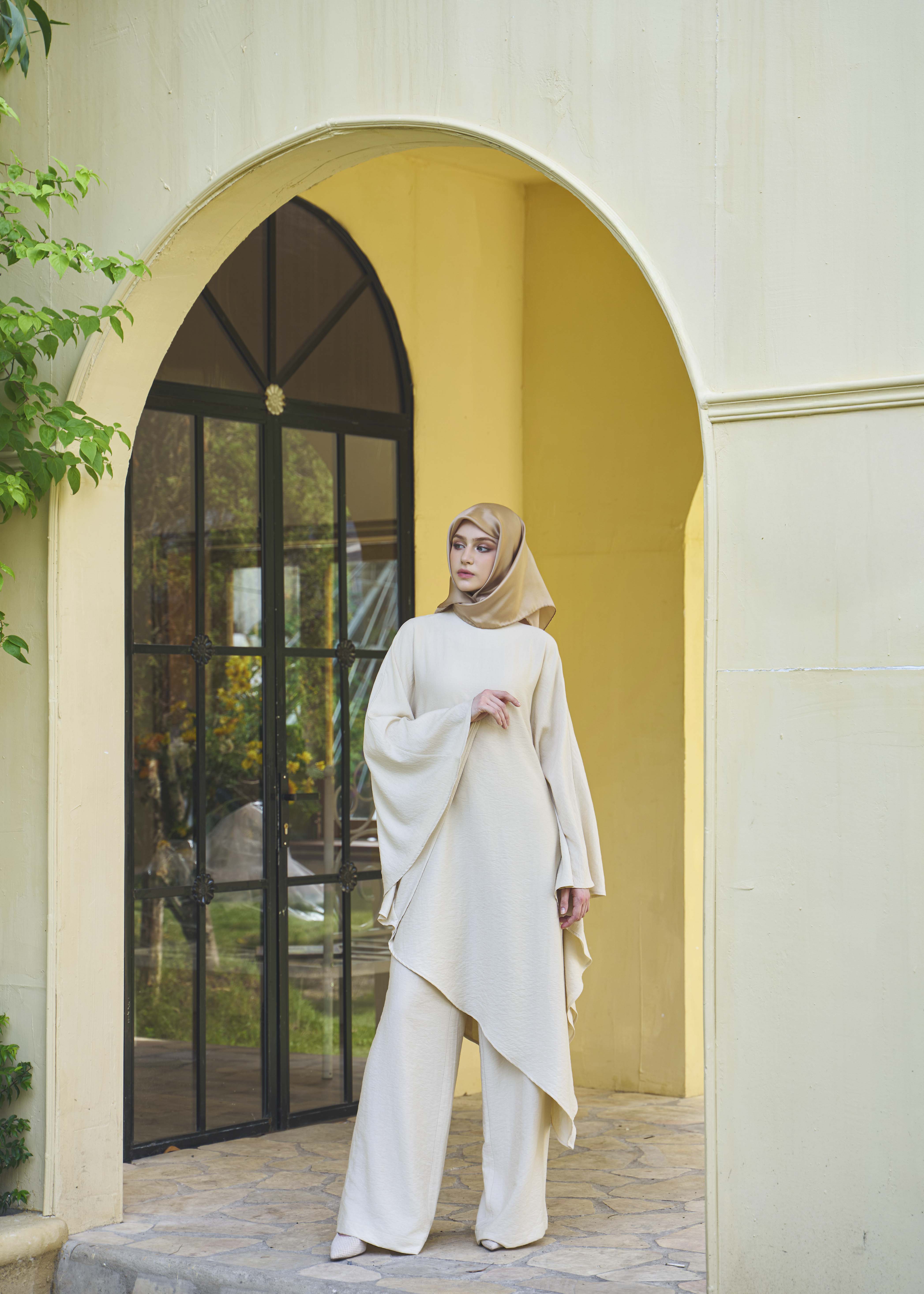 Sunset Breeze Sets - Oat Milk Beige by Minnaba
